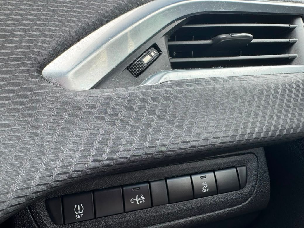 2015 Peugeot 2008