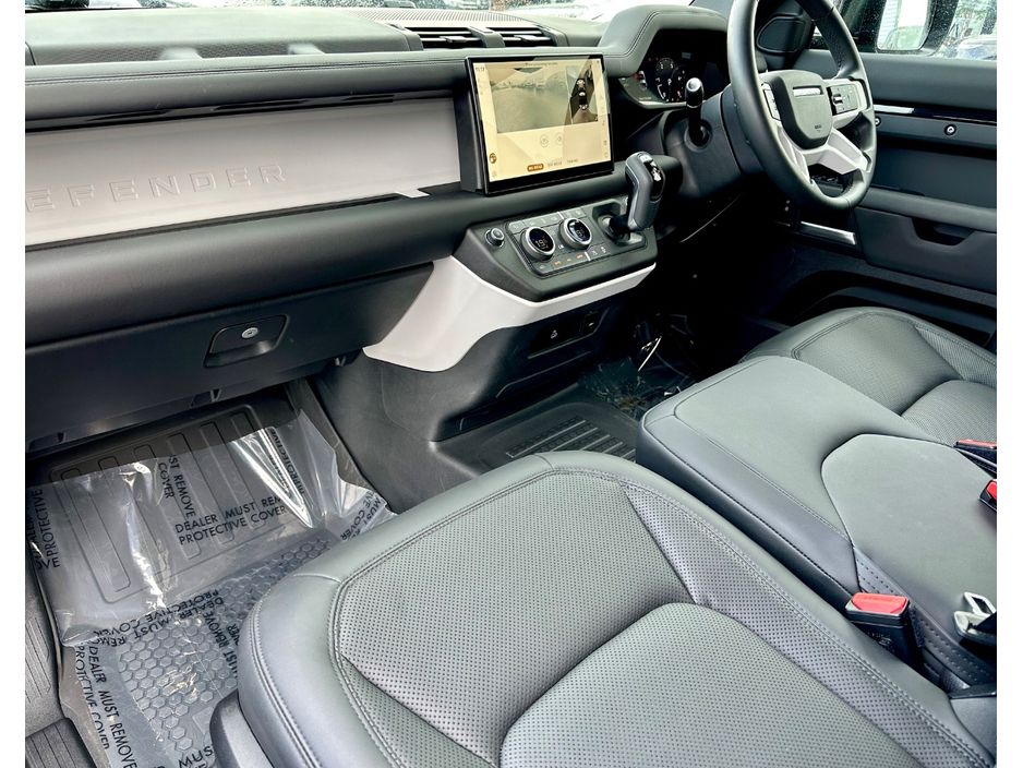 2025 Land Rover Defender