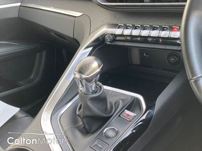 2021 Peugeot 5008