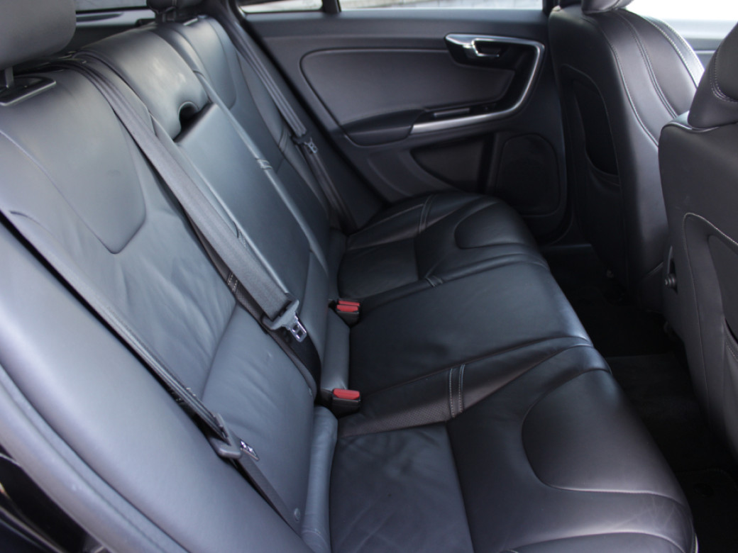 2017 Volvo V60