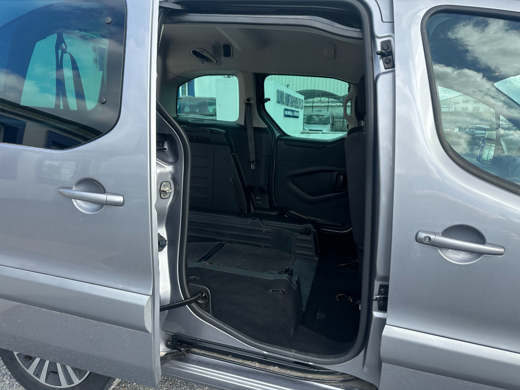 2017 Peugeot Partner Tepee