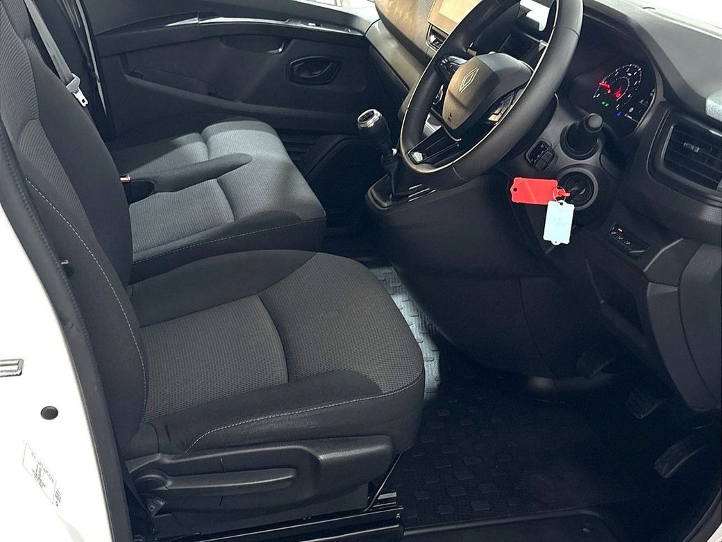 2025 Renault Trafic