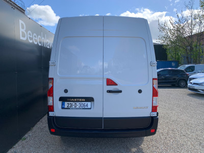 2023 Renault Master