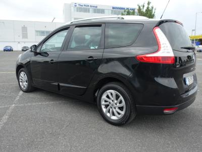 2016 Renault Grand Scenic