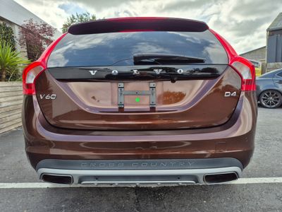 2017 Volvo V60 Cross Country