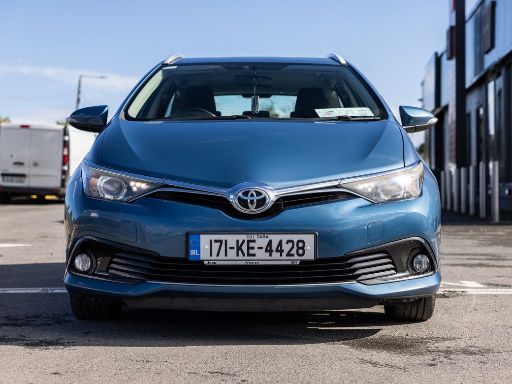 2017 Toyota Auris