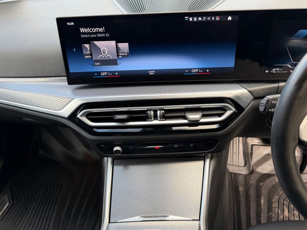 2024 BMW 330