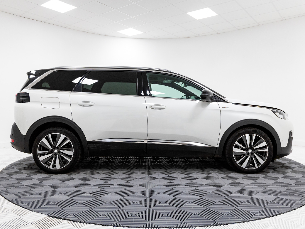 2020 Peugeot 5008