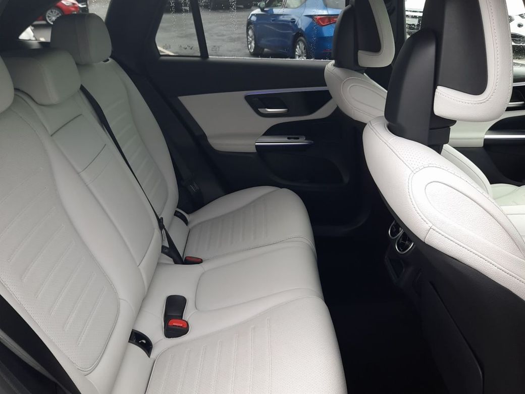 2024 Mercedes-Benz GLC Class