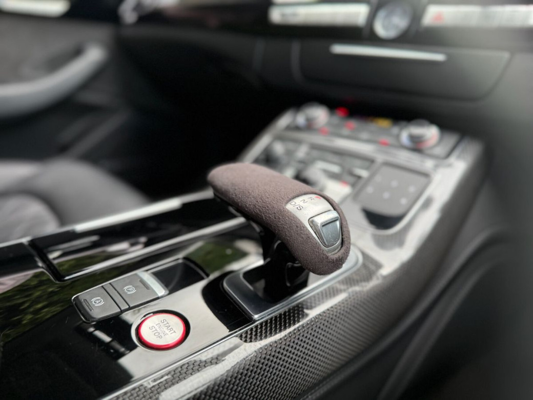 2016 Audi S8