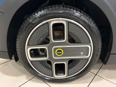 2022 Mini Hatch