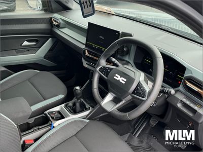 2025 Dacia Duster