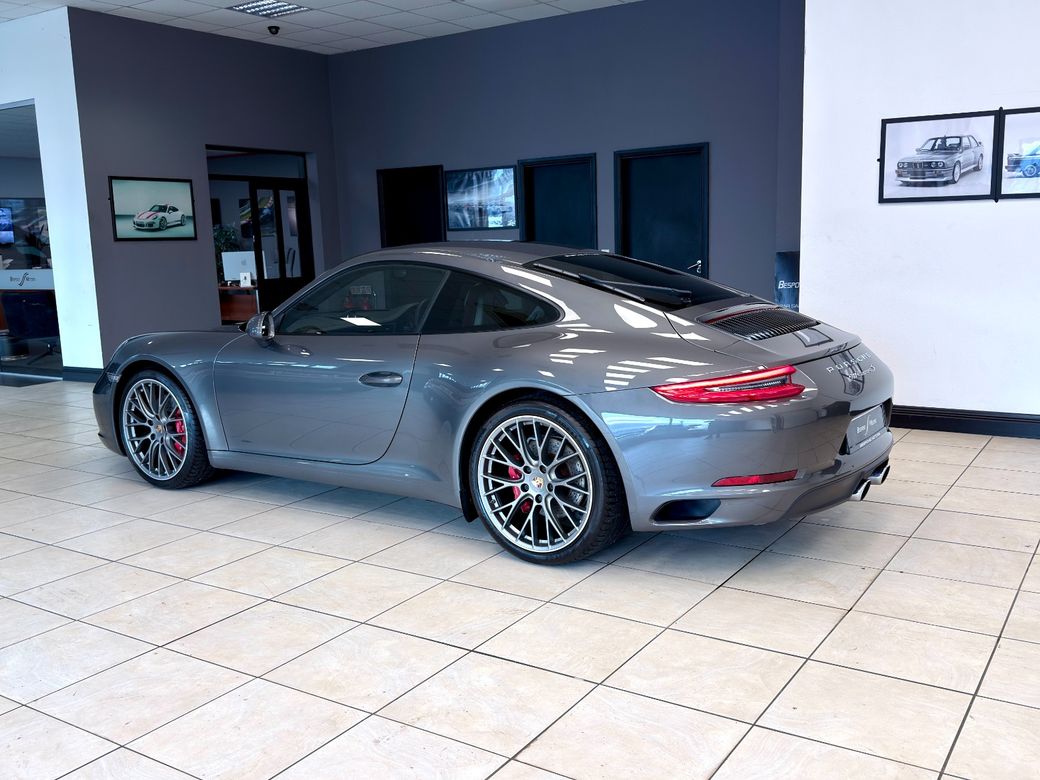 2016 Porsche 911