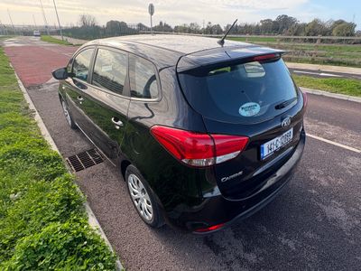 2014 Kia Carens