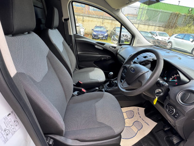 2023 Ford Transit Courier
