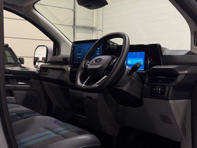 2024 Ford Transit Custom