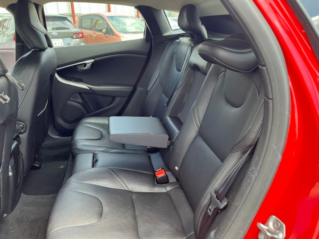 2015 Volvo V40