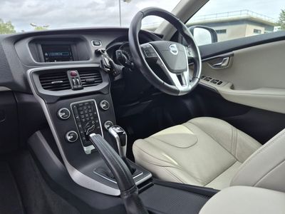 2016 Volvo V40