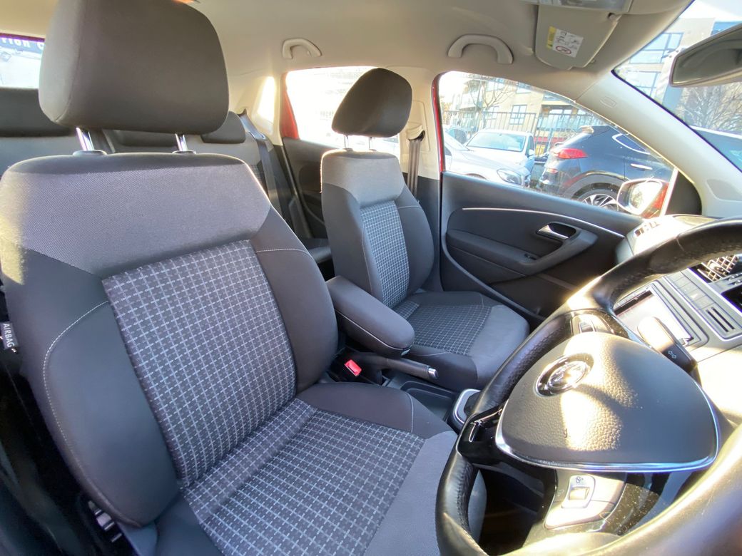 2017 Volkswagen Polo