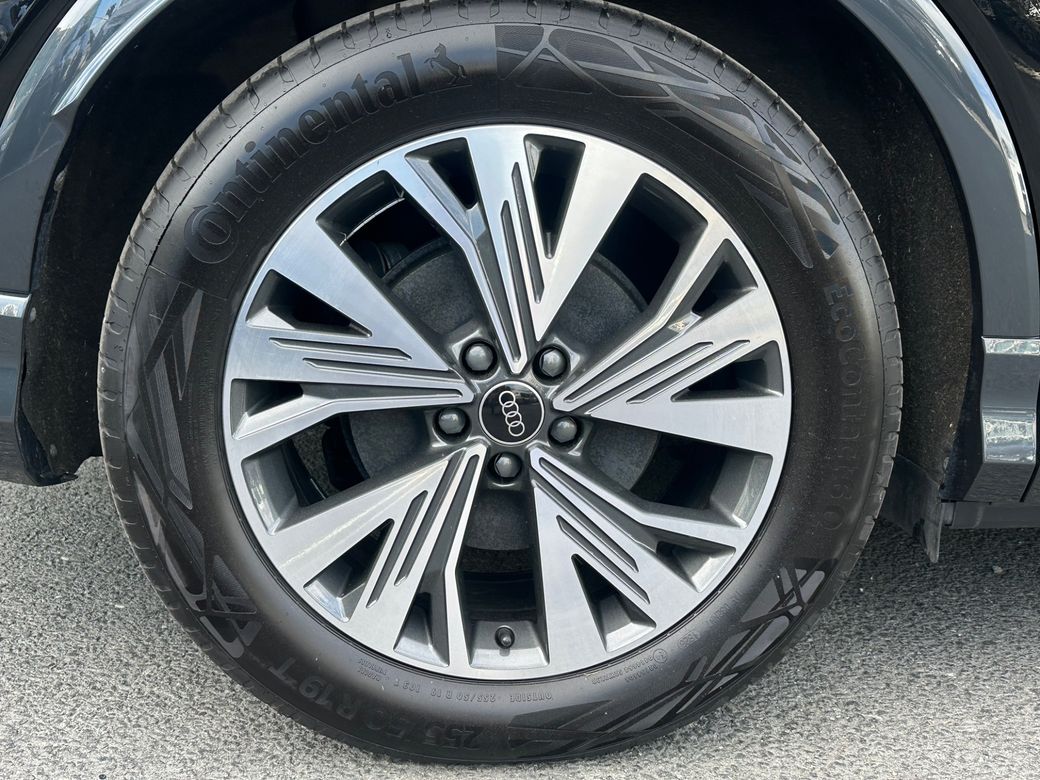 2025 Audi Q4 e-tron