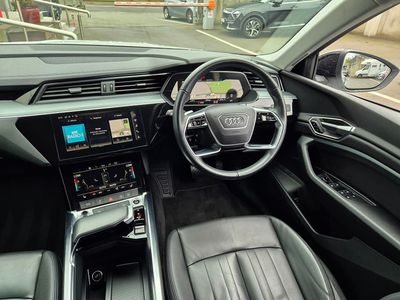2022 Audi e-tron