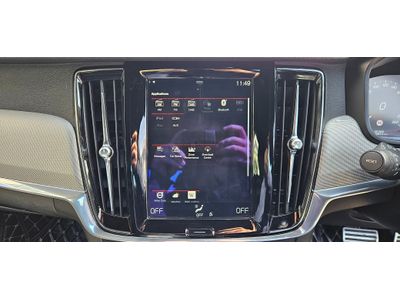 2017 Volvo S90