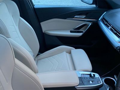 2025 BMW iX1