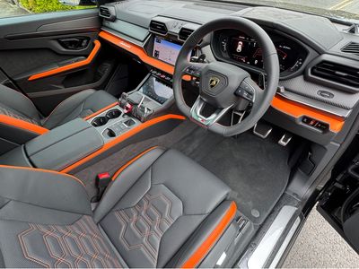 2025 Lamborghini Urus