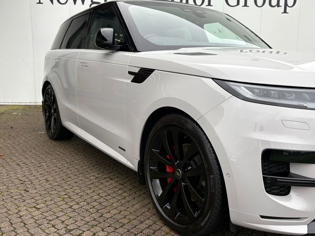 2025 Land Rover Range Rover Sport