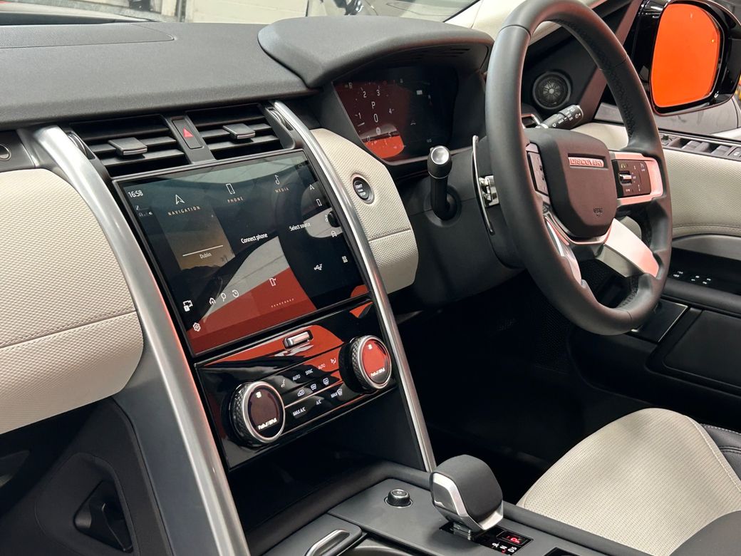2025 Land Rover Discovery