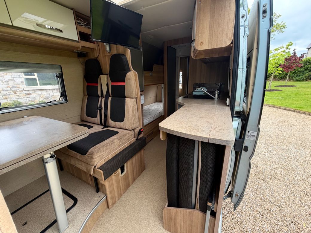 2013 SWIFT  AUTOCRUISE QUARTET R.H.D 4 BERTH 