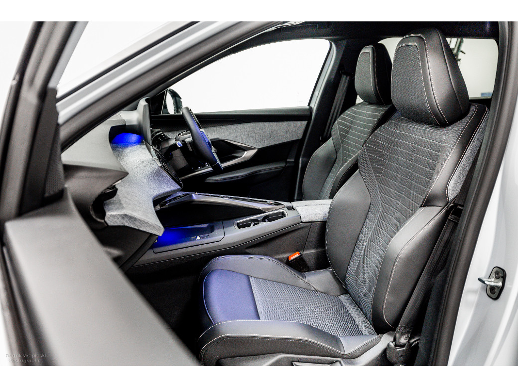 2025 Peugeot 5008