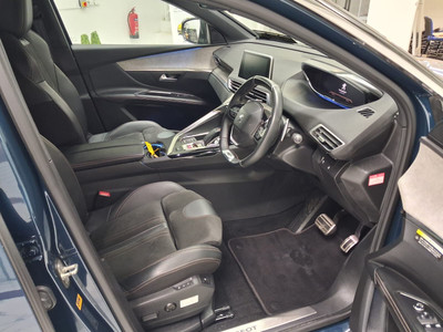 2021 Peugeot 5008