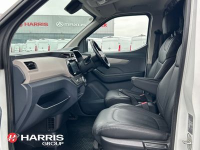 2022 White Maxus eDELIVER 3