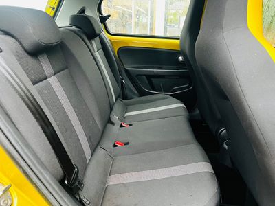 2017 Volkswagen up!