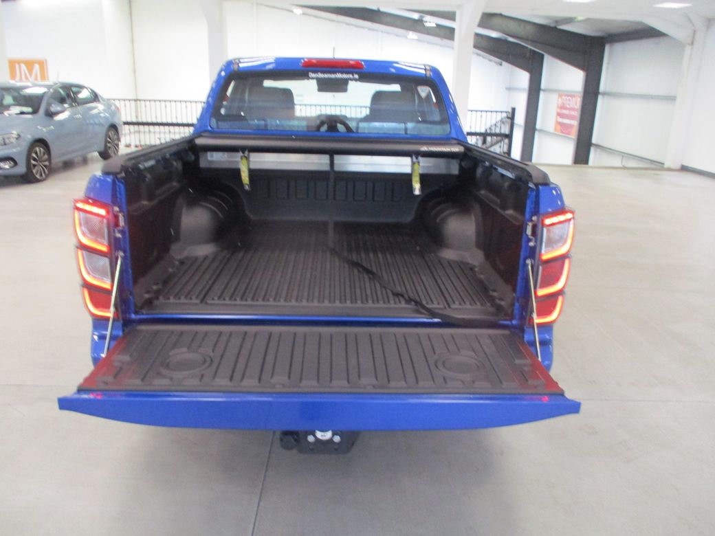 2025 Isuzu D-MAX