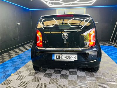 2013 Volkswagen up!