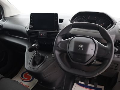 2022 Peugeot Partner