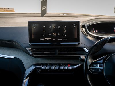 2023 Peugeot 5008