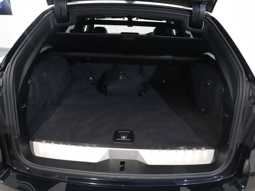 2022 BMW 5 Series