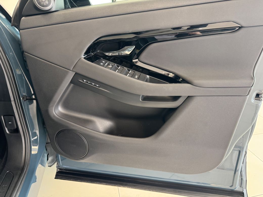 2024 Land Rover Range Rover Evoque