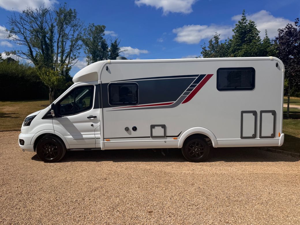2026 NEW BURSTNER  LINEO T 700 LOW PROFILE L.H.D AUTO