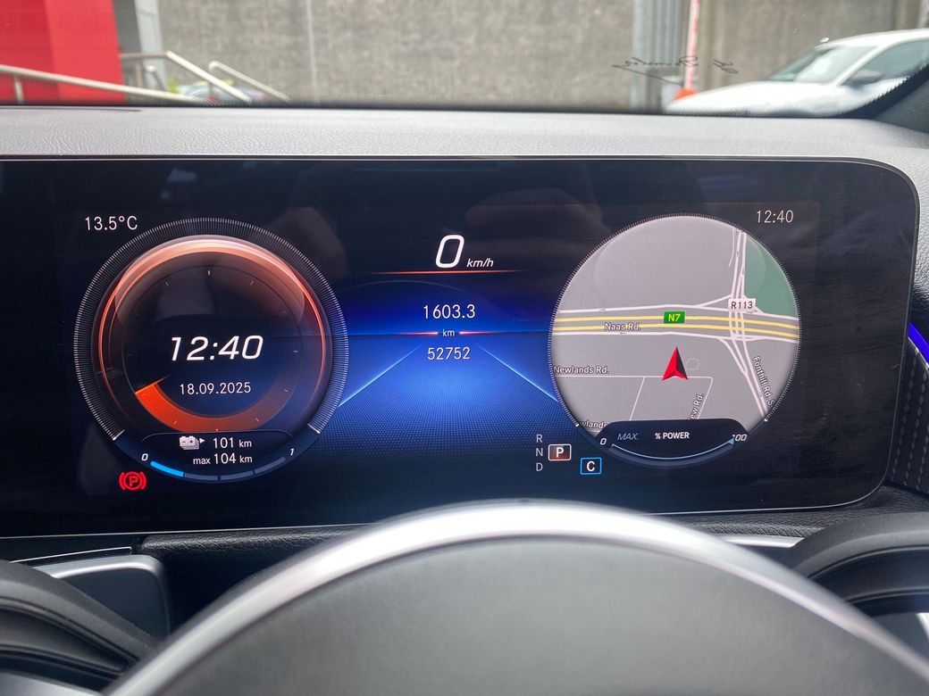 2022 Mercedes-Benz EQB