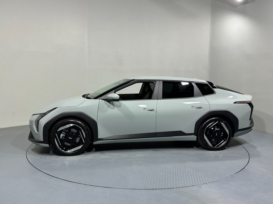2026 Kia EV4