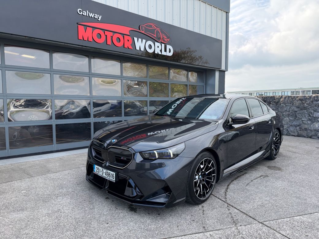 2025 BMW M5