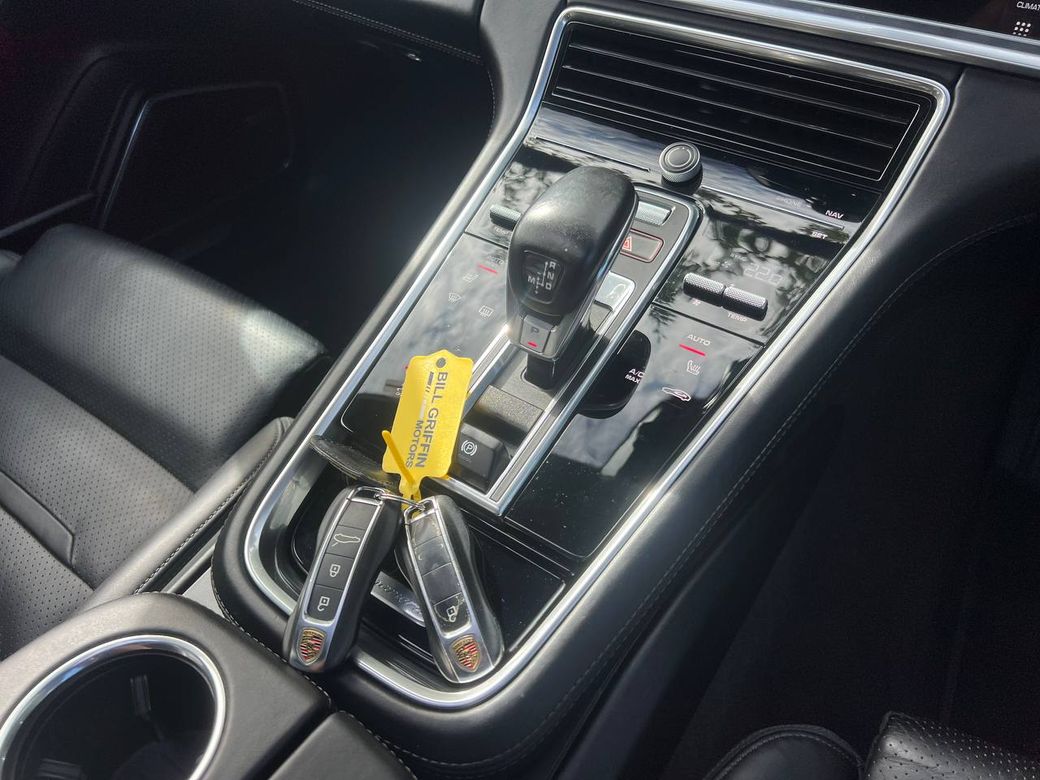 2019 Porsche Panamera