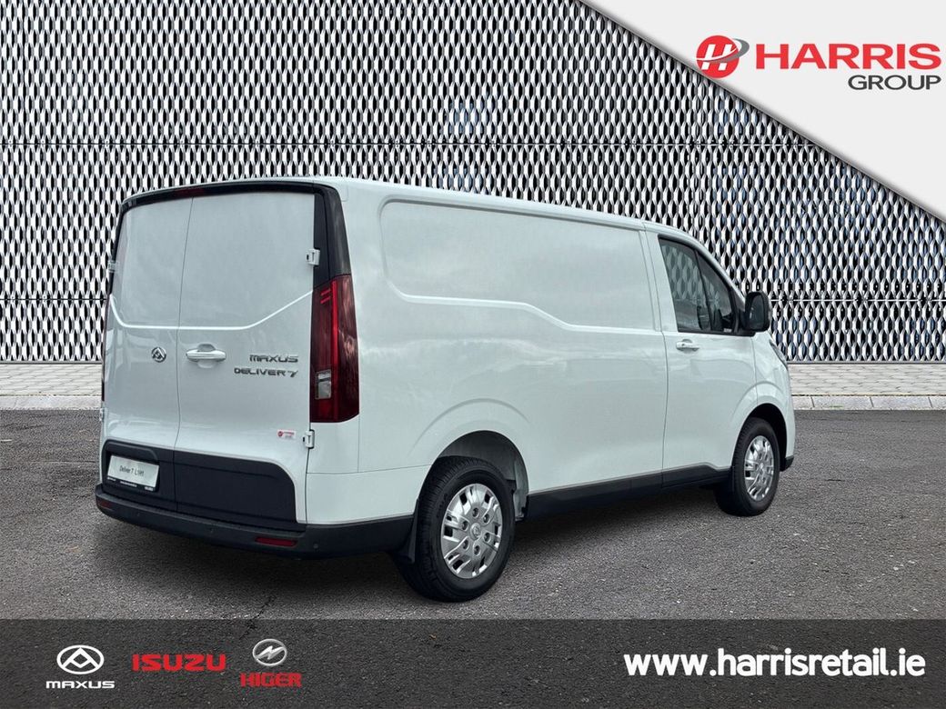 2026 White Maxus Deliver 7