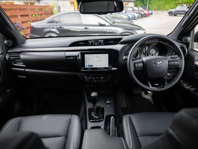 2025 Toyota Hilux