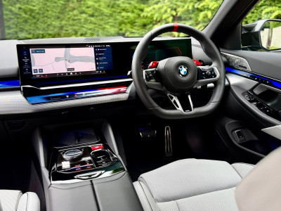 2025 BMW M5