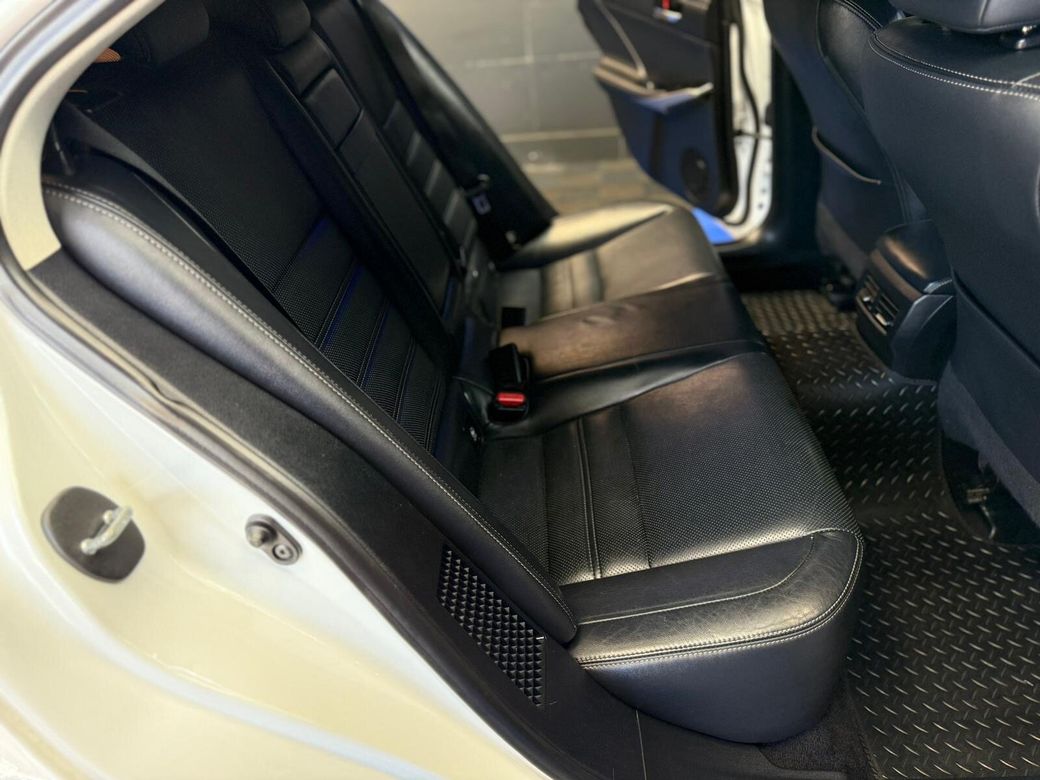 2015 Lexus IS